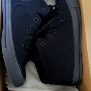 NWT Black Converse